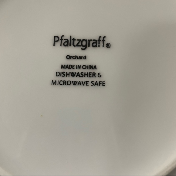 Vintage Pfaltzgraff Orchard Pattern Fruit on White Porcelain Salad Plates  7.5” - Picture 6 of 8